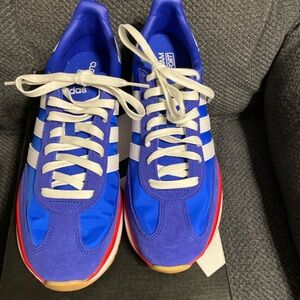 Adidas women’s Vibrant Blue and White Sneakers